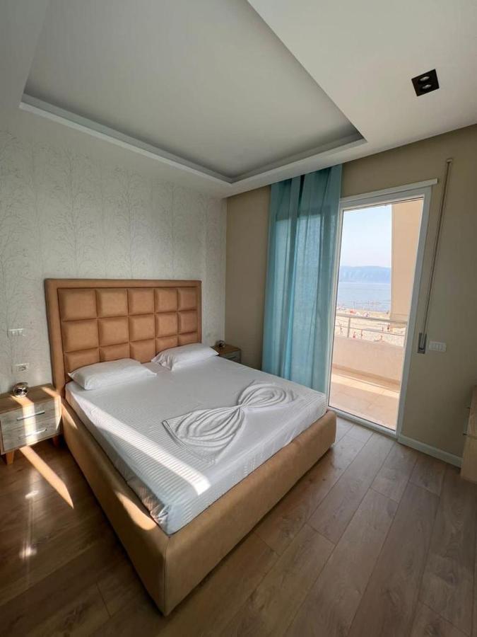 Soleil Apartment With Sunbed & Umbrella Vlorë 외부 사진