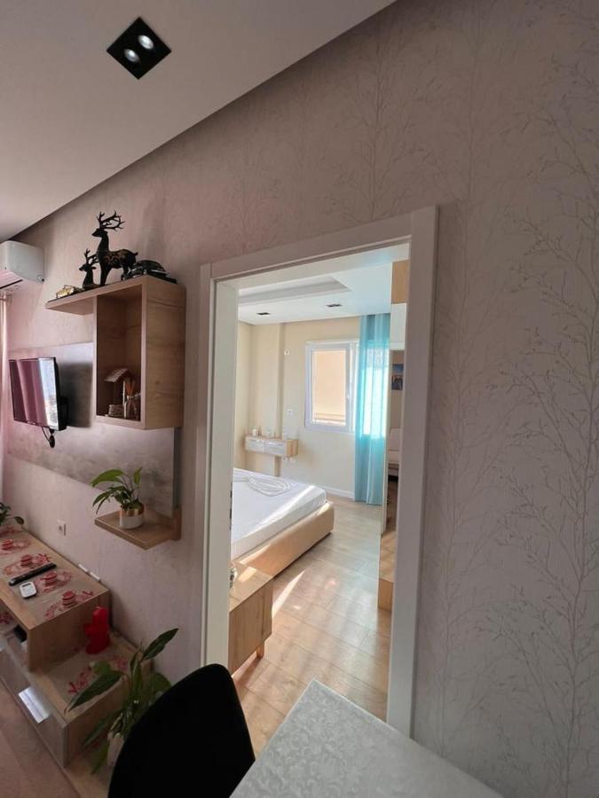 Soleil Apartment With Sunbed & Umbrella Vlorë 외부 사진